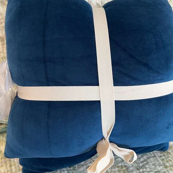 DALLAS COWBOYS DECOR PILLOWS 2-PACK NWOT - Picture 5 of 8